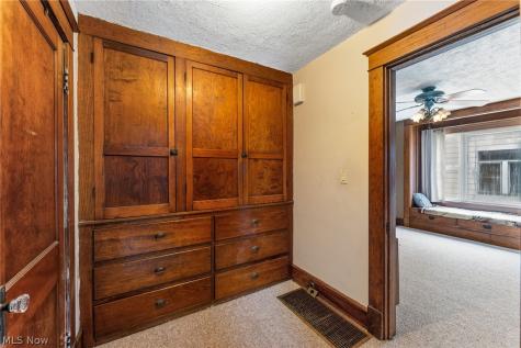 34 N Bon Air Avenue Youngstown OH 44509