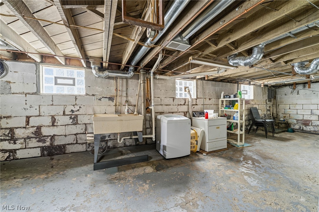 34 N Bon Air Avenue Youngstown OH 44509