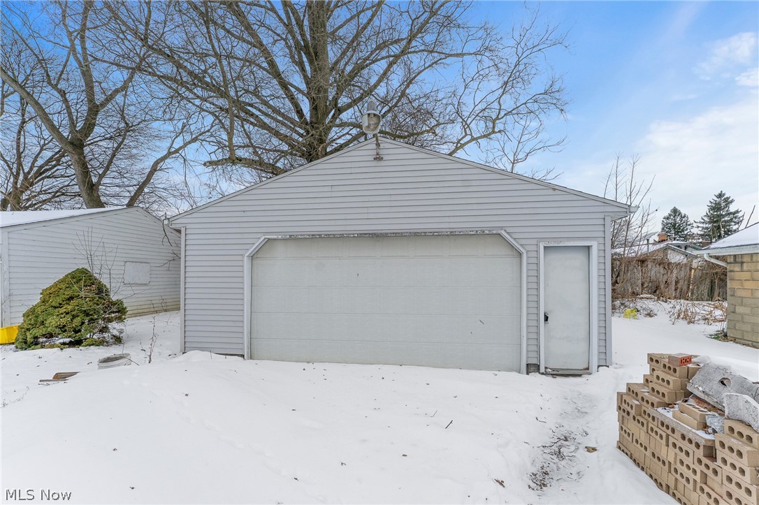 34 N Bon Air Avenue Youngstown OH 44509