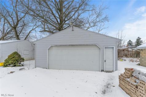 34 N Bon Air Avenue Youngstown OH 44509