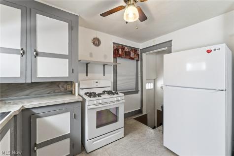 34 N Bon Air Avenue Youngstown OH 44509