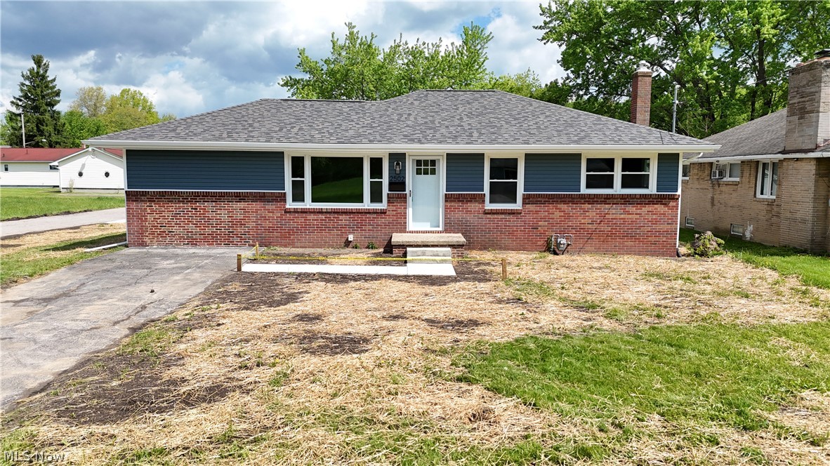2502 Stocker Avenue Youngstown OH 44505