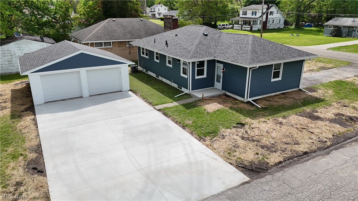2502 Stocker Avenue Youngstown OH 44505