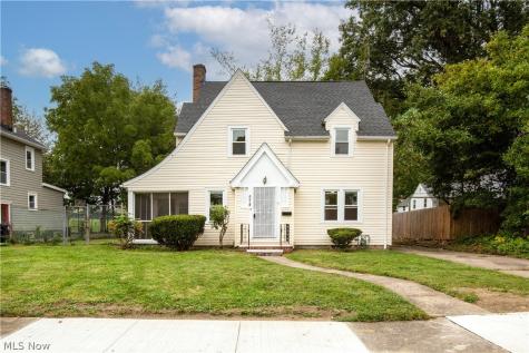 574 Moreley Avenue Akron OH 44314