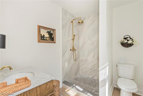 5831 Wickfield Drive Parma Heights OH 44130