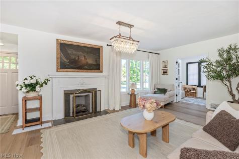 5831 Wickfield Drive Parma Heights OH 44130