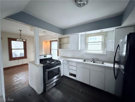 1282 Sawyer Avenue Akron OH 44310