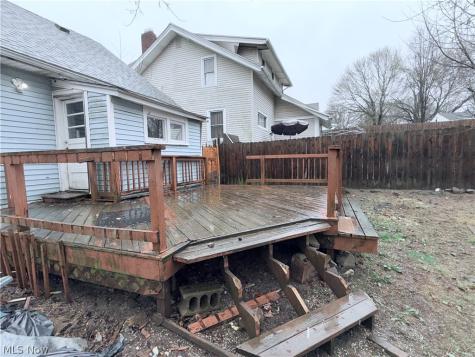 1282 Sawyer Avenue Akron OH 44310