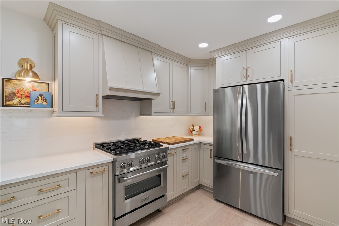 7566 Wake Robin Drive Hudson OH 44236