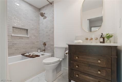 7566 Wake Robin Drive Hudson OH 44236