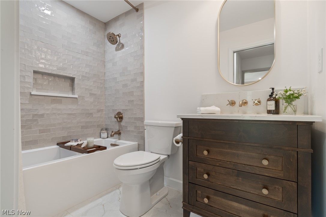 7566 Wake Robin Drive Hudson OH 44236