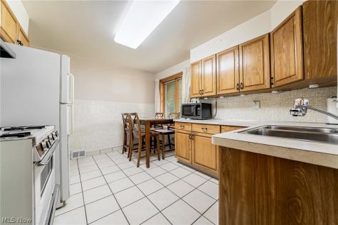 4290 Dover Center Road North Olmsted OH 44070