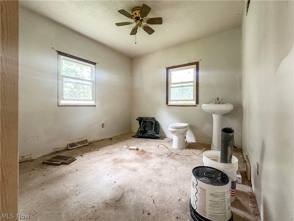4520 New Road Austintown OH 44515