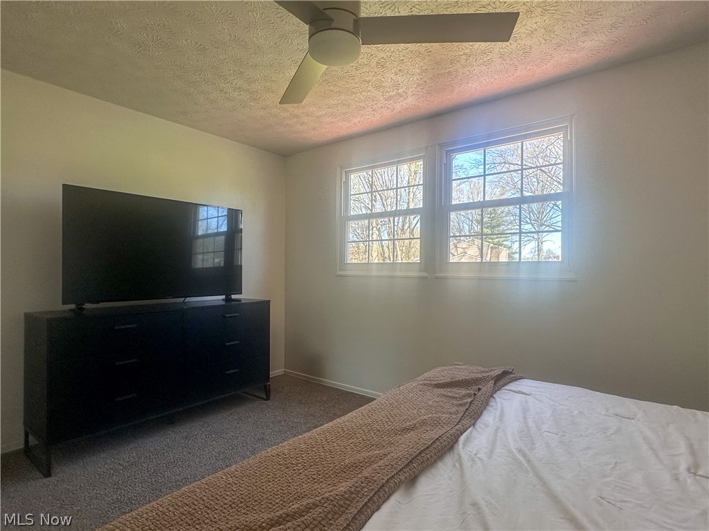 633 Laurelwood Drive SE Warren OH 44484