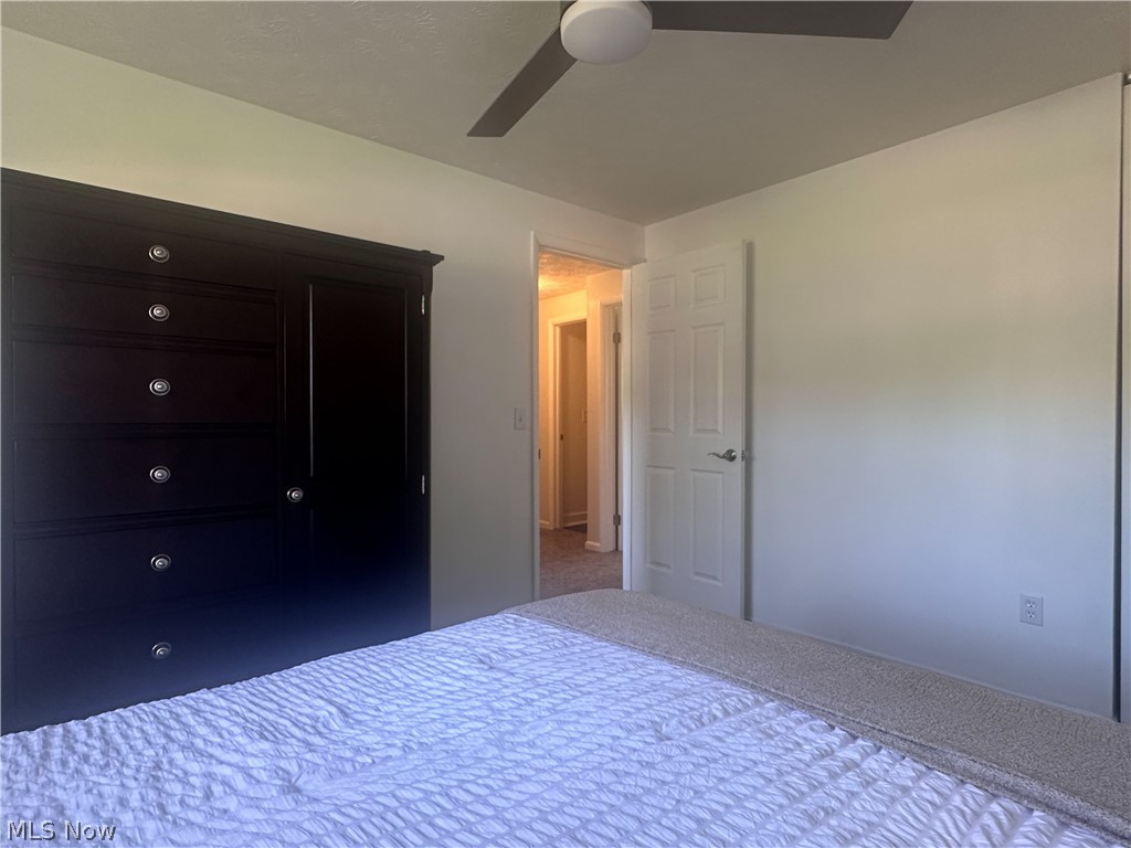 633 Laurelwood Drive SE Warren OH 44484