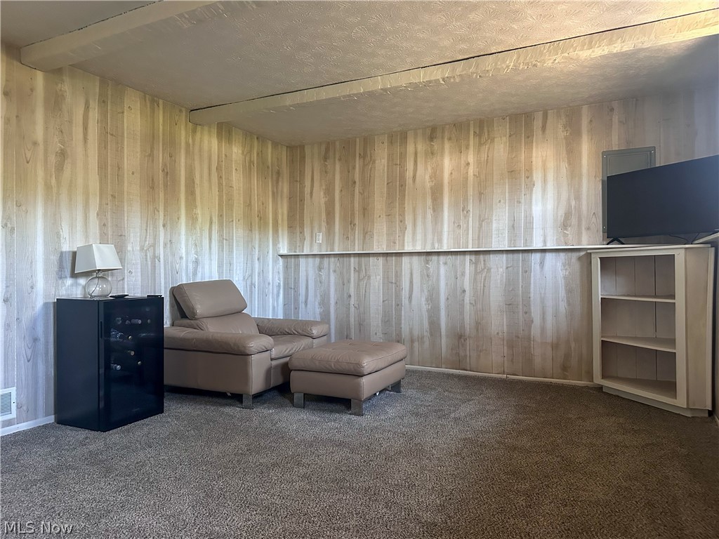 633 Laurelwood Drive SE Warren OH 44484