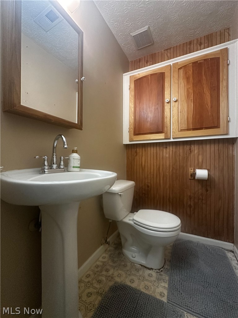 633 Laurelwood Drive SE Warren OH 44484