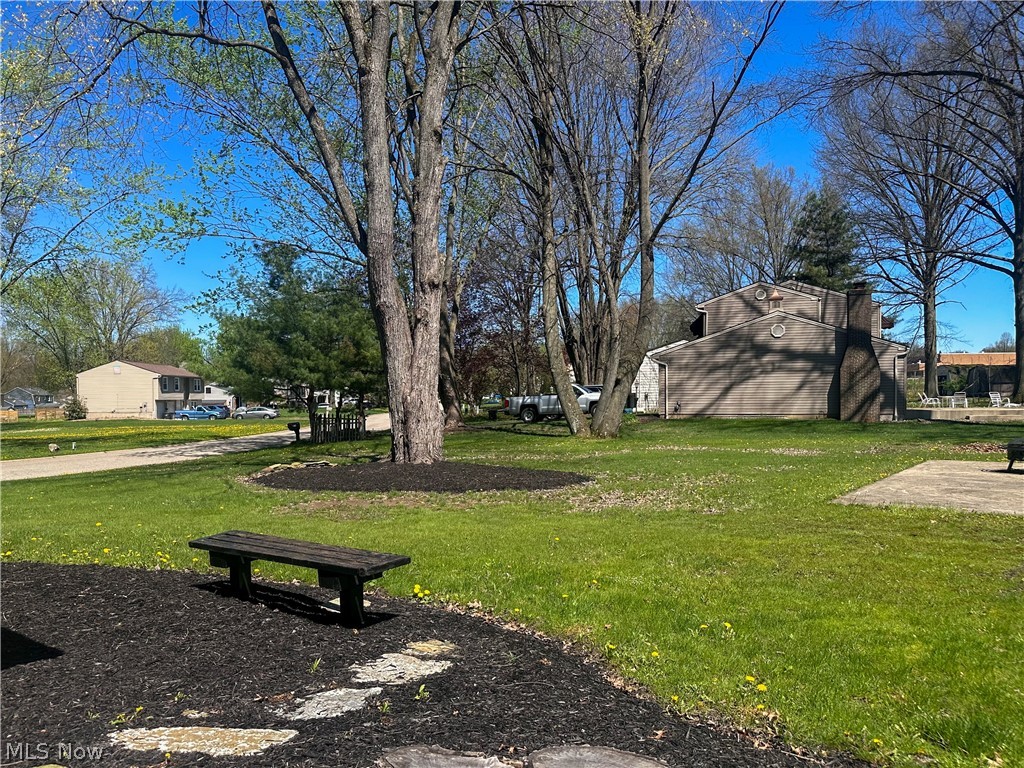 633 Laurelwood Drive SE Warren OH 44484