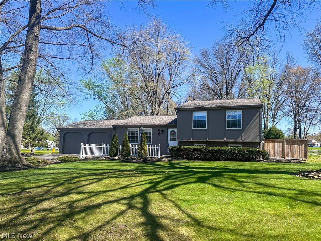 633 Laurelwood Drive SE Warren OH 44484