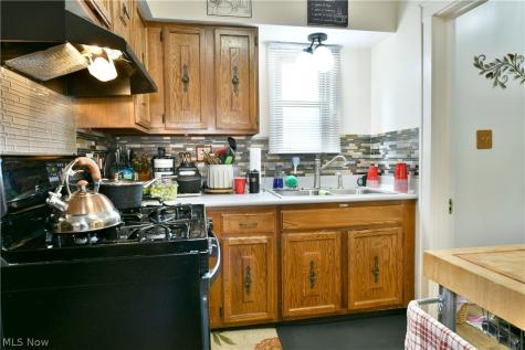 218 Upland Avenue Youngstown OH 44504