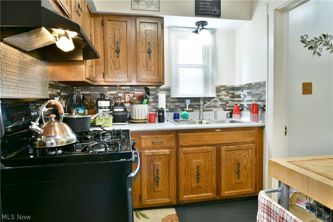 218 Upland Avenue Youngstown OH 44504