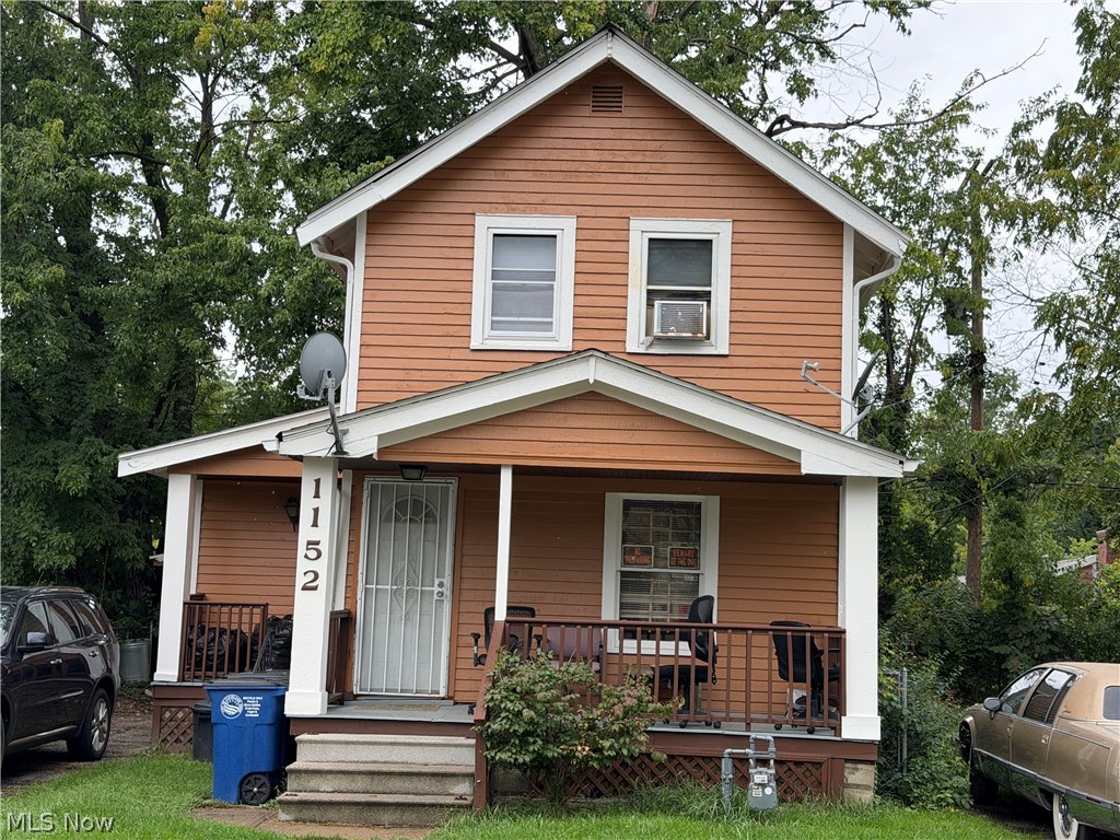 1152 E 147th Street Cleveland OH 44110