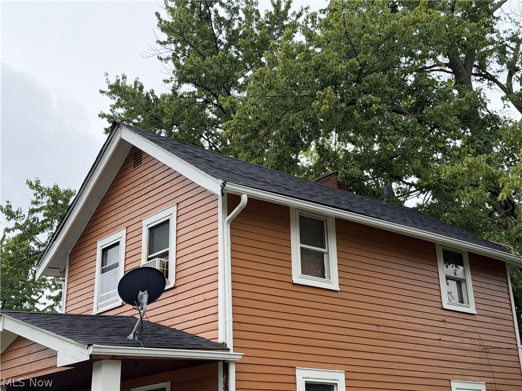 1152 E 147th Street Cleveland OH 44110