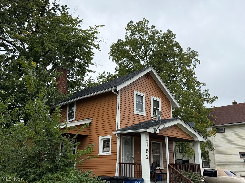 1152 E 147th Street Cleveland OH 44110