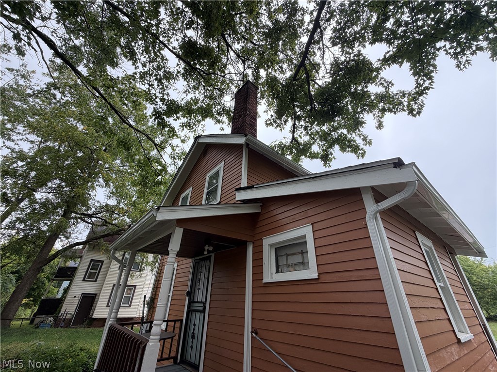 1152 E 147th Street Cleveland OH 44110