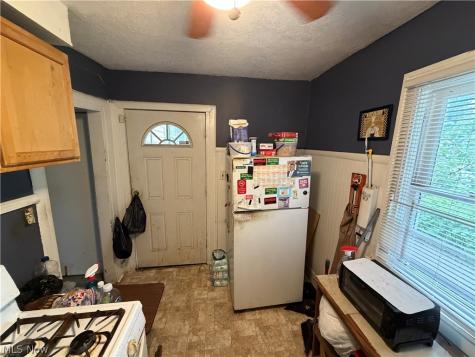 1152 E 147th Street Cleveland OH 44110