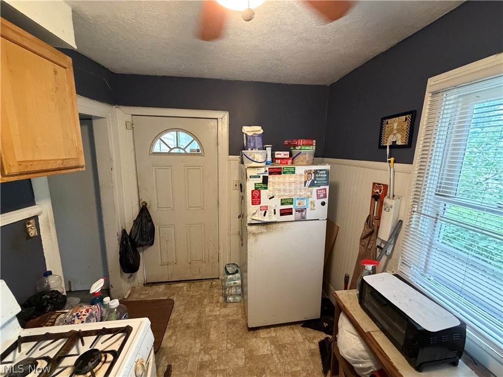 1152 E 147th Street Cleveland OH 44110