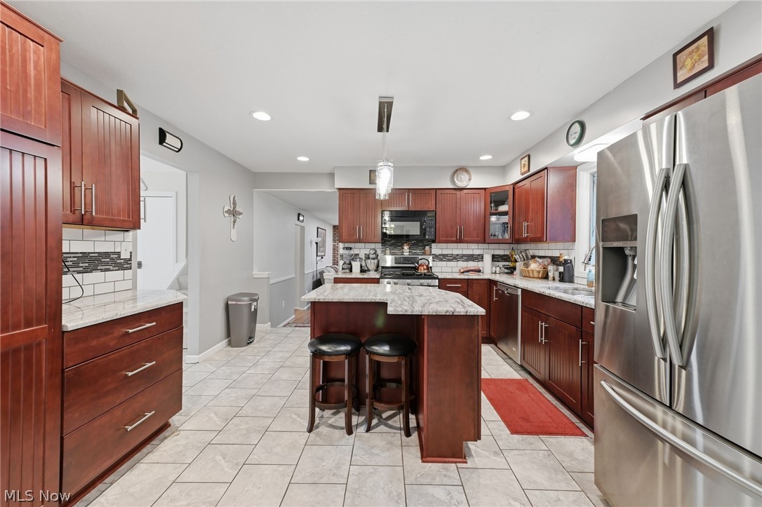 305 Parkland Oval Brunswick OH 44212