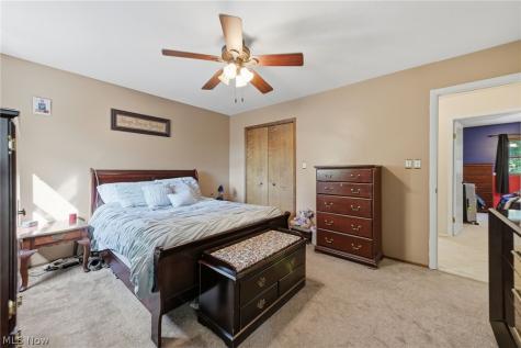 305 Parkland Oval Brunswick OH 44212