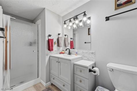 305 Parkland Oval Brunswick OH 44212