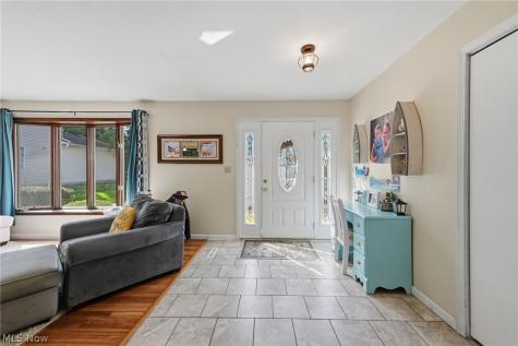 305 Parkland Oval Brunswick OH 44212