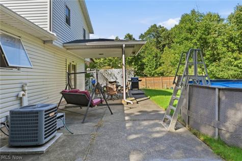 305 Parkland Oval Brunswick OH 44212