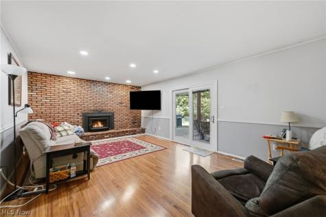 305 Parkland Oval Brunswick OH 44212