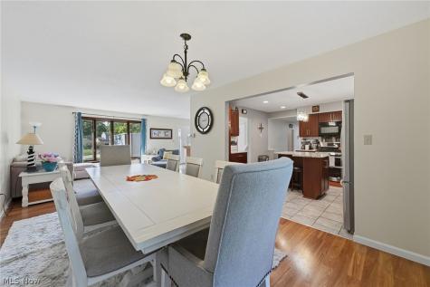 305 Parkland Oval Brunswick OH 44212