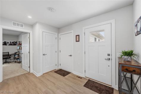 171 Eagle Circle Amherst OH 44001