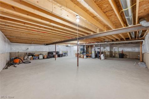 171 Eagle Circle Amherst OH 44001