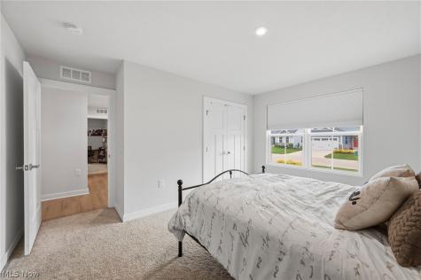 171 Eagle Circle Amherst OH 44001