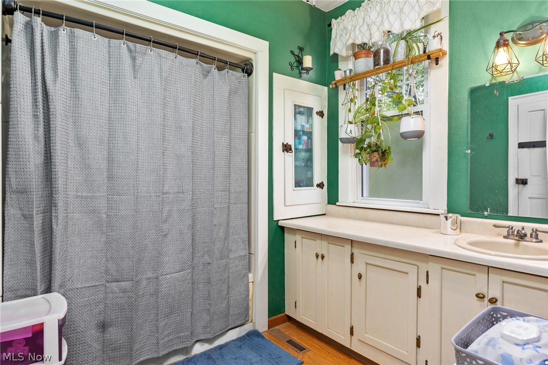 323 Seville Road Wadsworth OH 44281