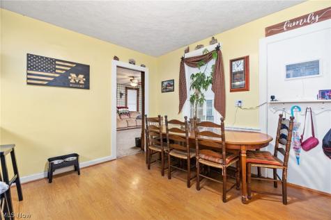 323 Seville Road Wadsworth OH 44281