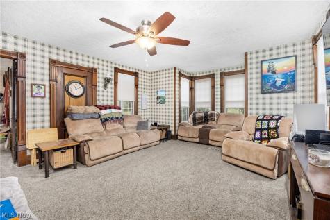 323 Seville Road Wadsworth OH 44281