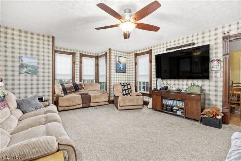 323 Seville Road Wadsworth OH 44281