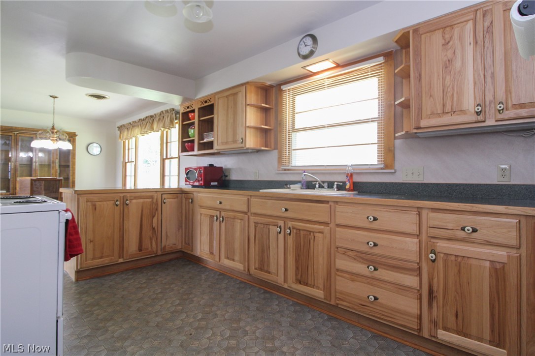 66 S Beverly Avenue Austintown OH 44515