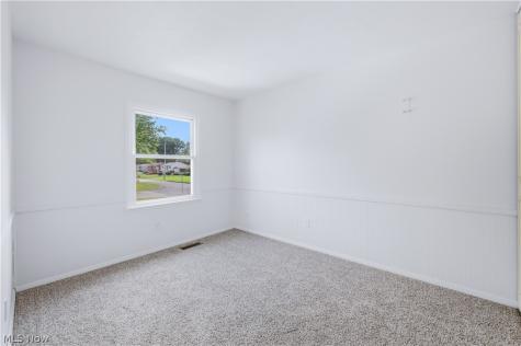 378 Dehoff Drive Youngstown OH 44515