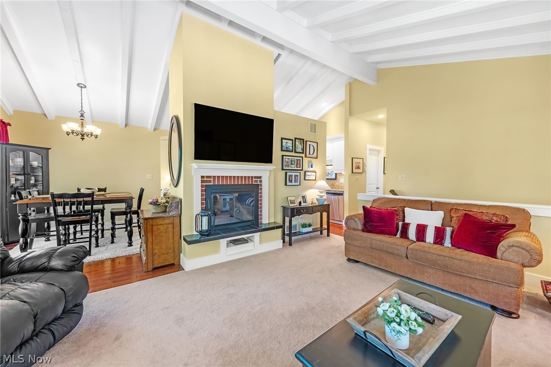 305 Hedgewood Drive Akron OH 44319