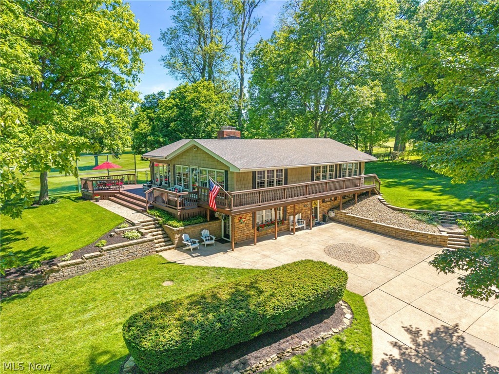 305 Hedgewood Drive Akron OH 44319