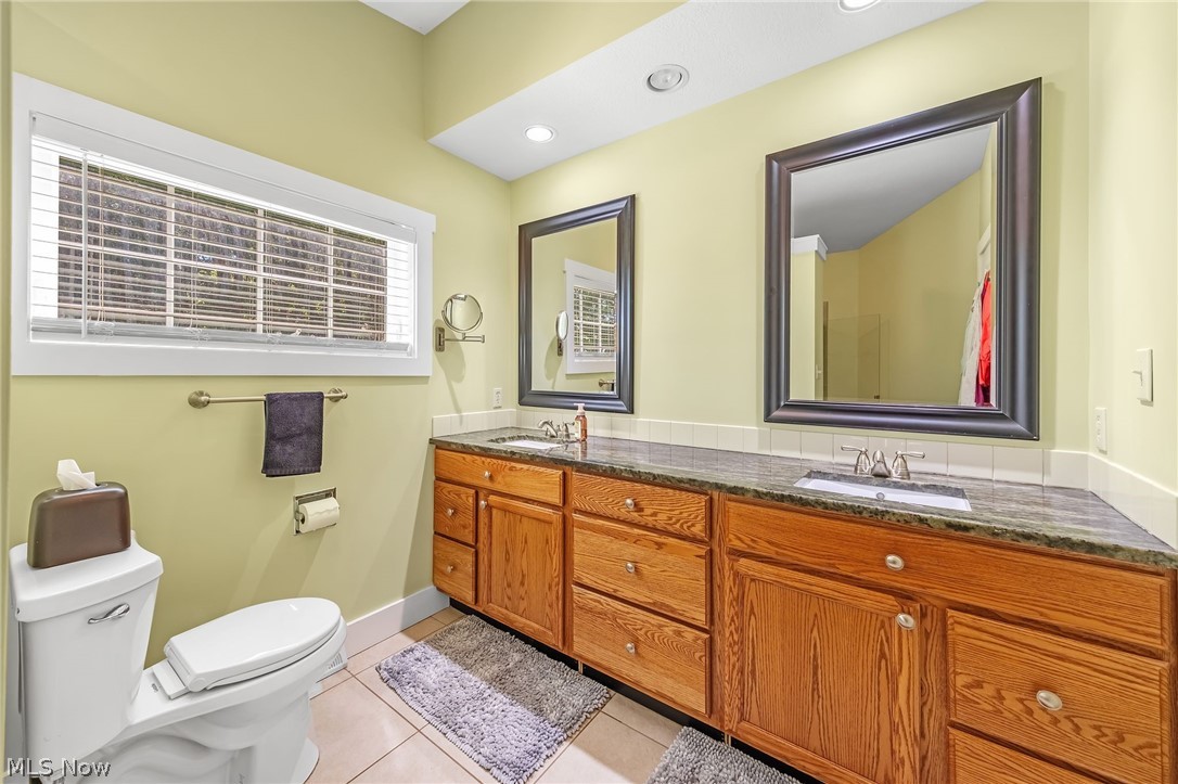 305 Hedgewood Drive Akron OH 44319